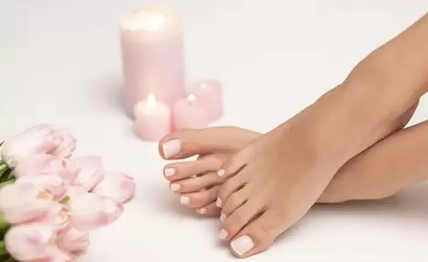 শীতের শুরুতেই গোড়ালির ফাটলরোধে ঘরোয়া উপায়