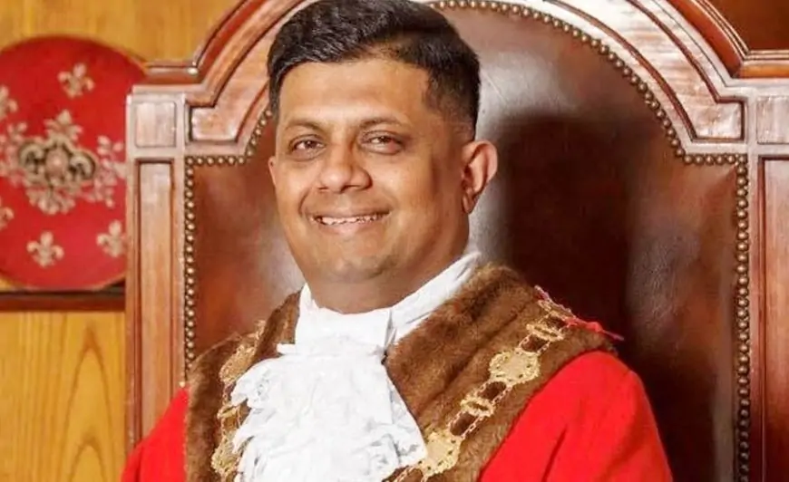 ৪১ স্বজনকে লন্ডনে নিতে বাংলাদেশি বংশোদ্ভূত মেয়রের ভিসা জালিয়াতি