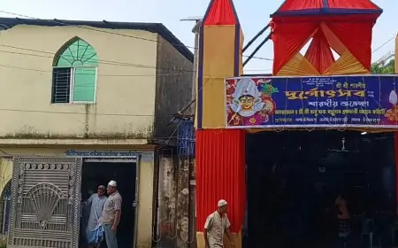একই আঙিনায় মসজিদ-মন্দির, দেড় শতাব্দী ধরে নির্বিঘ্নে চলছে ধর্ম চর্চা
