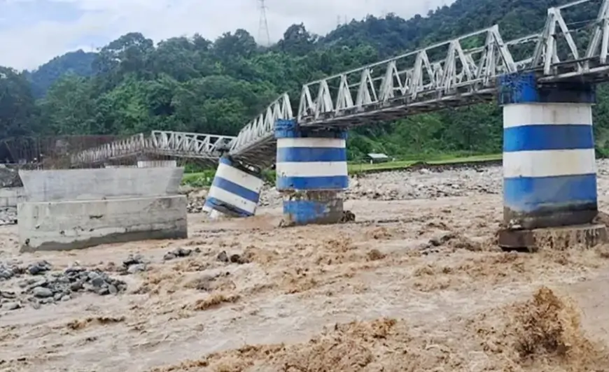 ভারতে বিভিন্ন প্রদেশে বিপর্যয়ের জন্য কী দায়ী? 