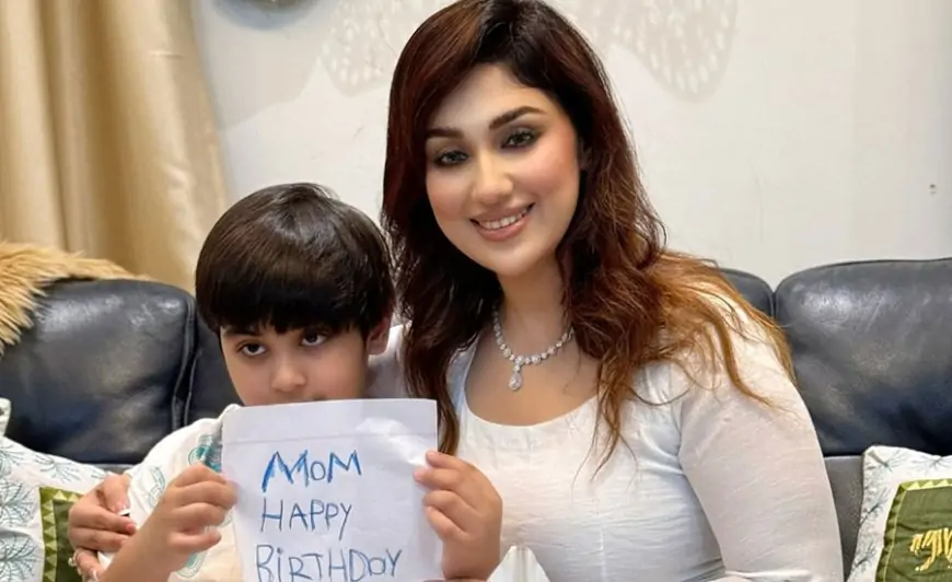 ছেলের সঙ্গেই কেক কেটে জন্মদিন উদযাপন অপু বিশ্বাসের