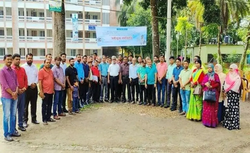 সব সরকারি কলেজে শিক্ষকদের ক্লাস বর্জন, পরীক্ষাও স্থগিত