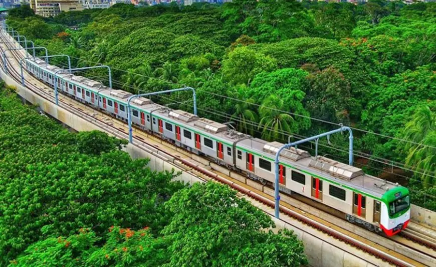 সকাল থেকে মেট্রোরেলের চলাচল স্বাভাবিক
