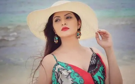 প্রশ্ন করবেন না, সব বলে দেবো : পরীমণি