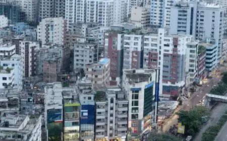 ঢাকায় দুর্বল ভিত্তির ওপরে ২১ লাখ ভবন
