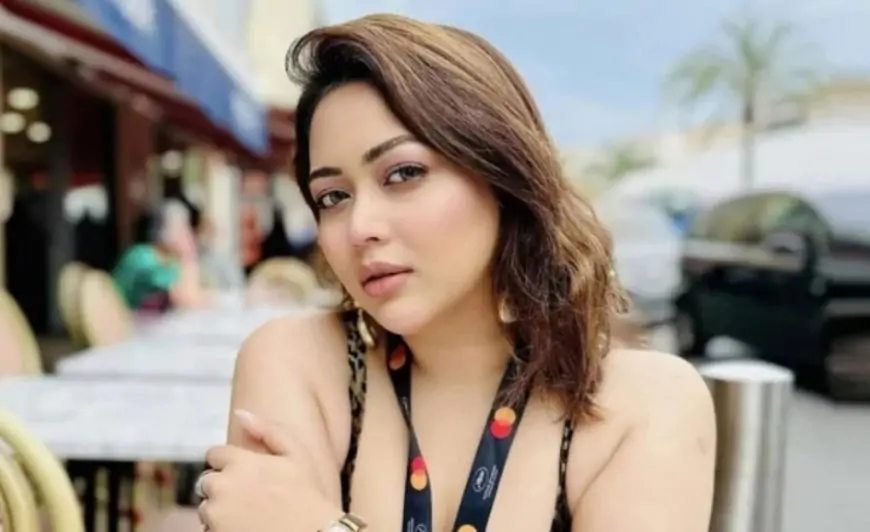 কে কি লিখছে, তাতে যায় আসে না : ভাবনা