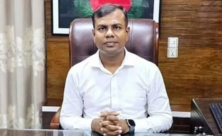 চাচাকে বাবা বানিয়ে চাকরি নেওয়া ইউএনও:কামাল ওএসডিb