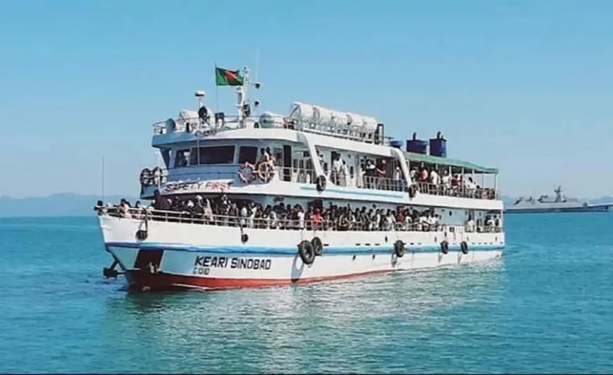 সেন্টমার্টিনে পর্যটনবাহী জাহাজ চলাচল শুরু আজ