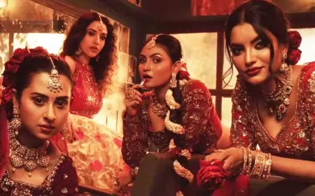 ‘প্রেসার কুকারে’ চার নায়িকার রহস্যময়তা