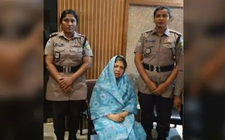ডিবি কার্যালয়ে শিরীন শারমিন, দুপুরে তোলা হবে আদালতে