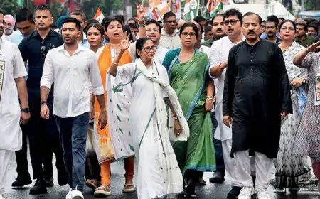 দ্বিতীয় দফার আগে প্রচারণায় জমজমাট পশ্চিমবঙ্গ, মুখোমুখি হেভিওয়েটরা