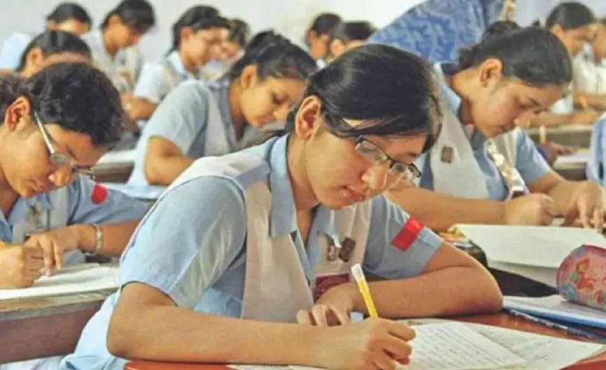 এসএসসি ও সমমানের পরীক্ষা শুরু আজ, পরীক্ষার্থী কমেছে পৌঁনে এক লাখ