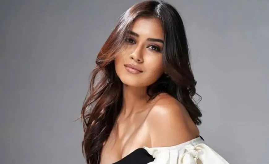 অর্থ সাহায্য চেয়ে অশালীন প্রস্তাবের মুখে মডেল